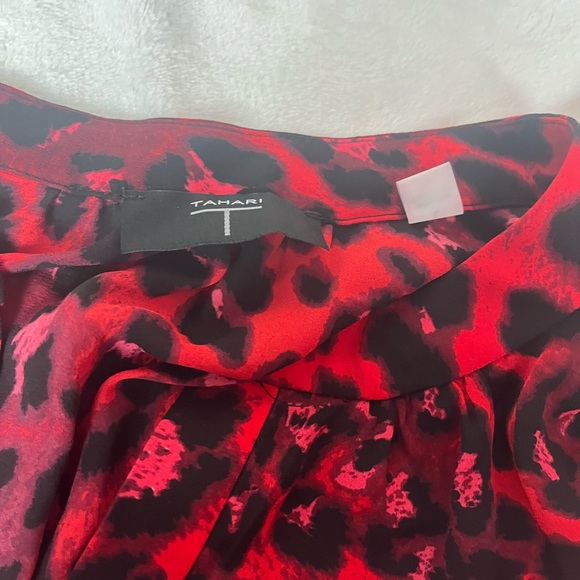 Tahari Red Blouse - Picture 3 of 5